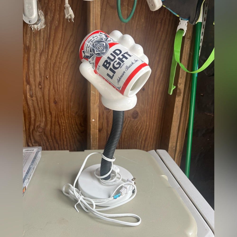 Vintage Bud Light Lamp